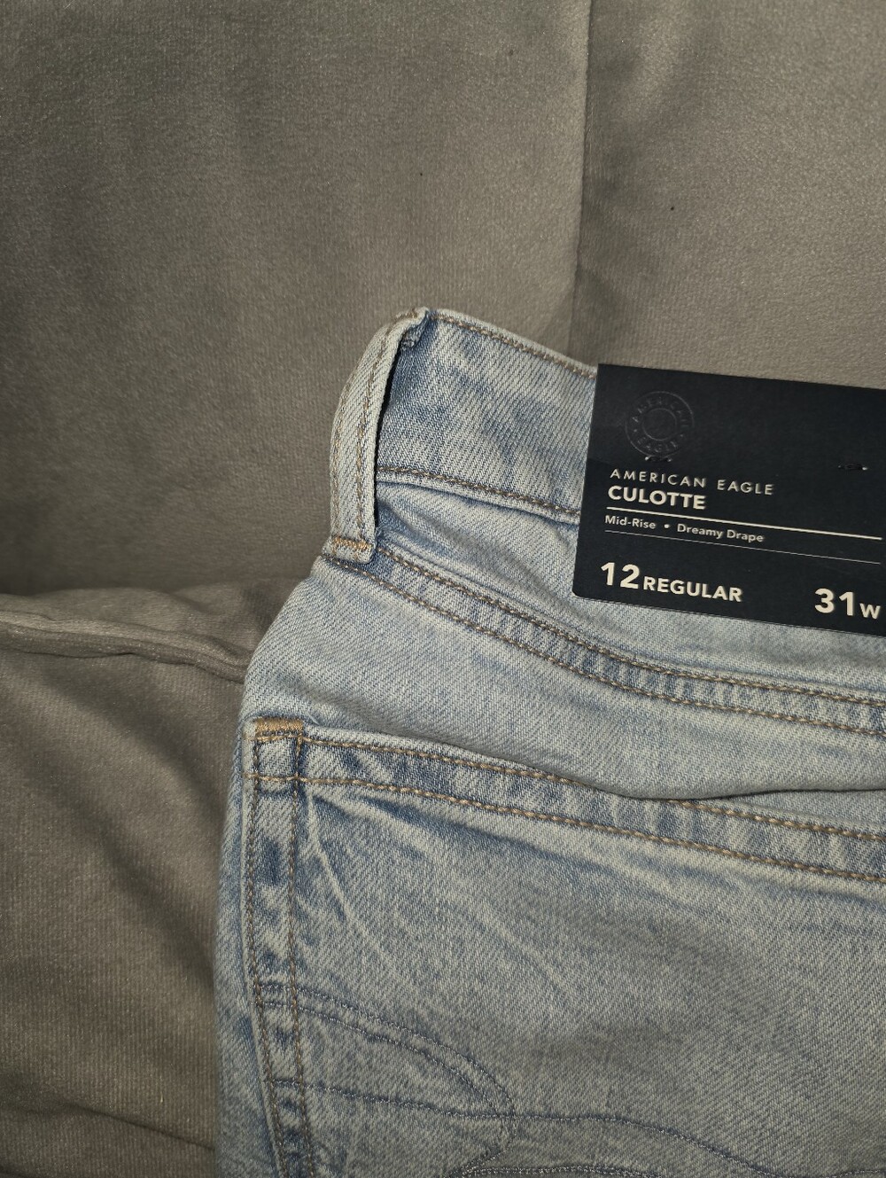Women's American Eagle Denim Culotte Shorts Size 12 Dreamy Drape - Picture 2 of 4